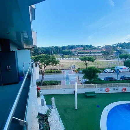 Holiday home Hermoso Piso En Un Paso De La Playa De Fenals Con Piscina