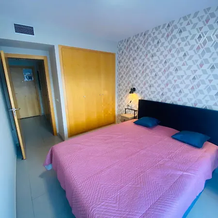 Holiday home Hermoso Piso En Un Paso De La Playa De Fenals Con Piscina *